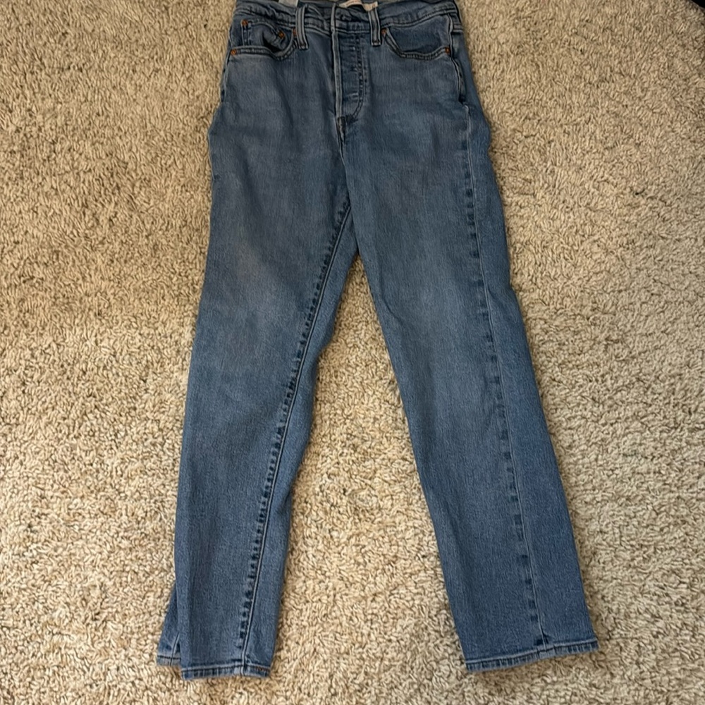 Levi’s size 27 wedgy straight normal wash jeans